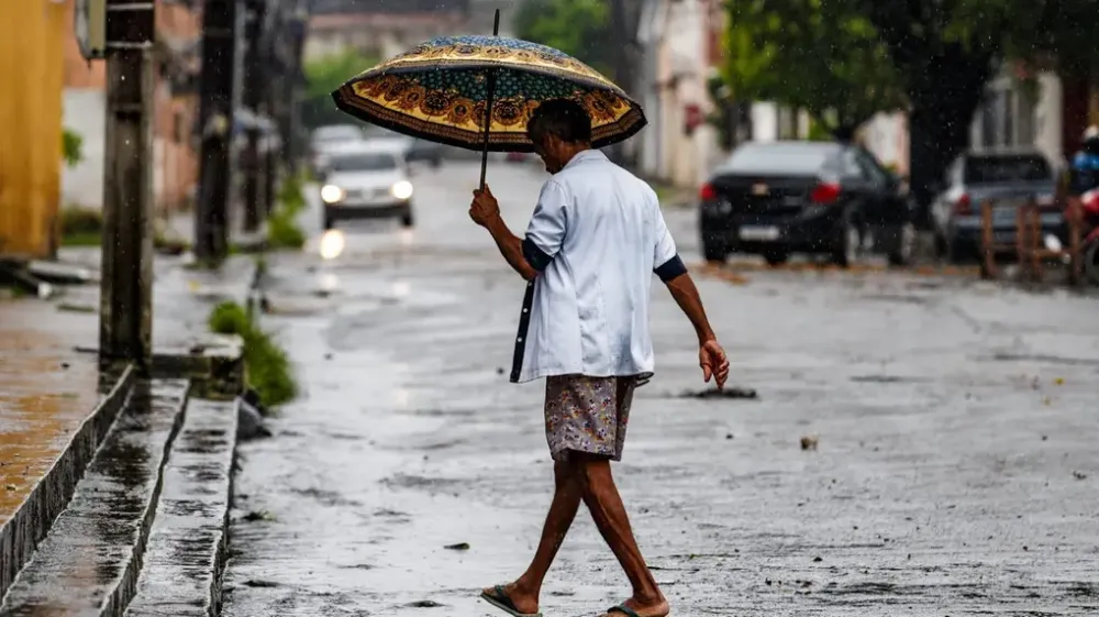 Ceará deve enfrentar semana de chuvas fortes e ventos intensos